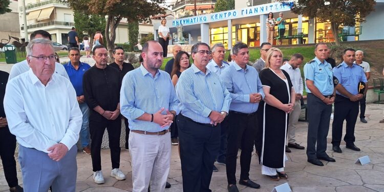 Σε βαρύ κλίμα η τελετή για την έναρξη της Εμποροπανήγυρης Γιαννιτσών – Βυθίστηκε στο πένθος η πόλη