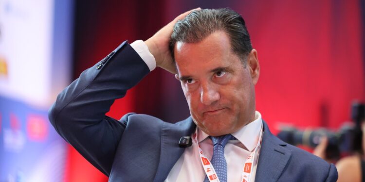 Η μόνιμη αλαζονεία του Άδωνι Γεωργιάδη απέναντι σε κάθε κριτική