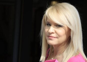 Θ. Τζάκρη: 22 χρόνια στη Βουλή με την ψήφο των πολιτών – Η απάντηση στην κριτική, τα «δύο μέτρα και δύο σταθμά» και η περίπτωση Φλωρίδη