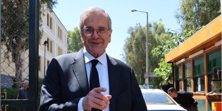 Μια ψυχολογική ερμηνεία για το κόμμα Σαμαρά: Η άρνηση του τέλους και η ναρκισσιστική ανατροφοδότηση