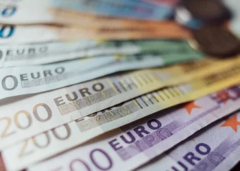 Έρχεται ειδικό επίδομα έως 600 ευρώ: Οι δικαιούχοι, τα κριτήρια και οι αιτήσεις