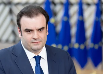 Πιερρακάκης: «Η Ευρώπη δεν έχει την πολυτέλεια να παραμένει 27 χώρες, πρέπει να γίνει μία»