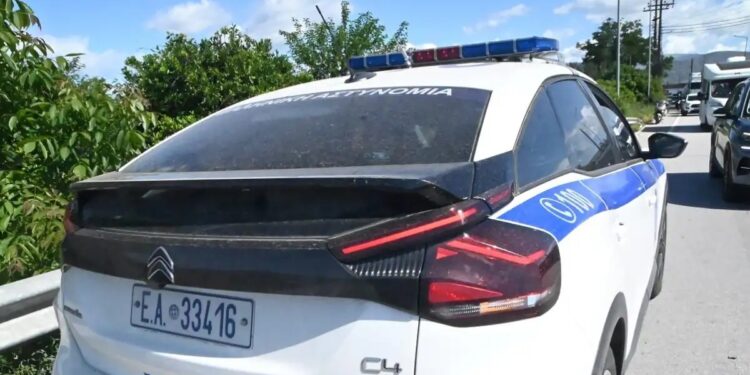 Πέλλα: Απάτη με λεία 220 χρυσές λίρες, χρήματα και κοσμήματα αξίας 15.000 ευρώ – Τους είπαν να τα τυλίξουν σε αλουμινόχαρτο