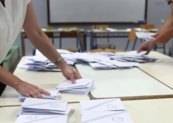 Δημοσκοπήσεις: Στο 30% η ΝΔ και δεύτερη η ΕΛΑΣ του Αλέξη Τσίπρα – Αυτοδύναμη κυβέρνηση θέλουν οι πολίτες αλλά προβλέπουν ότι δε θα προκύψει