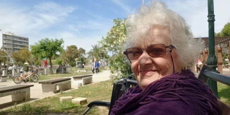 «Ποτέ κανένας άνθρωπος να μη ζήσει πόλεμο»: Η γυναίκα που θυμάται λεπτό προς λεπτό την 28η Οκτωβρίου 1940