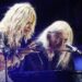«Θα πάμε κόντρα κι όπου βγει»: Το παρασκήνιο πίσω από την κόντρα Βίσση – Καρβέλα και η αμοιβή του για τη συναυλία στο ΟΑΚΑ