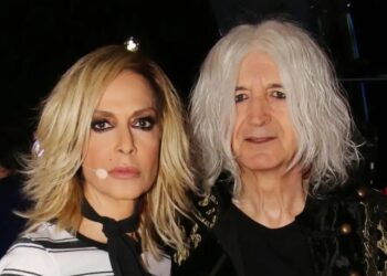 Νίκος Καρβέλας: «Η Άννα Βίσση είναι ελεύθερη να επιλέξει τον δρόμο της, προτιμώ την οικονομική από την ηθική δολοφονία μου»
