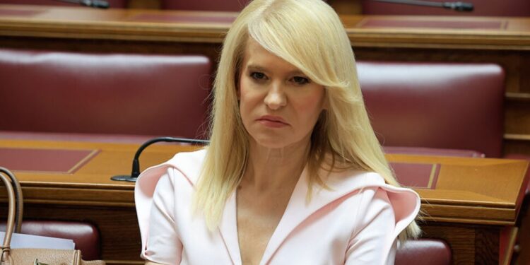 Θ. Τζάκρη: Ανάγκη συνολικής αντιμετώπισης και άμεσης αποκατάστασης των προβλημάτων στις συντάξεις χηρείας
